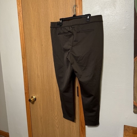 Lane Bryant NWT Size 18/20 Solid Green Pull-On Leggings w/Zipper Closure Legs - Picture 2 of 6